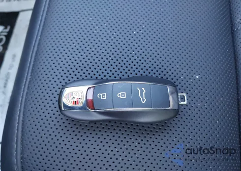 2026 Porsche Macan T из США, поврежденный, VIN WP1AA2A51TLB05073